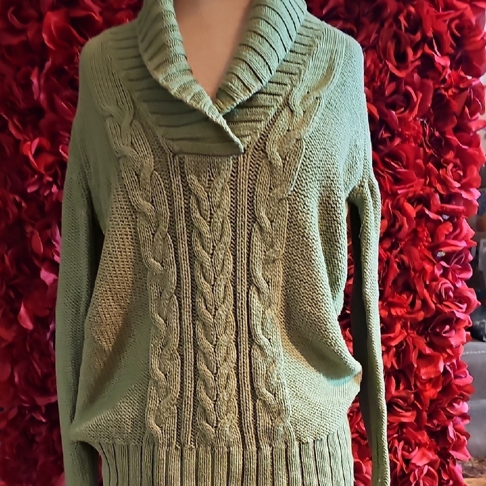 Old Navy Womens Size Large Green V-neck Sweater Like New